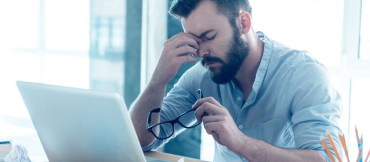 Un bărbat a experimentat efecte secundare ale măririi penisului
